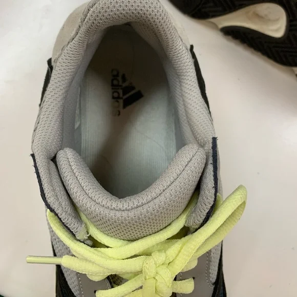 Yezzy 700 Wave Runners - Picture 6 of 9